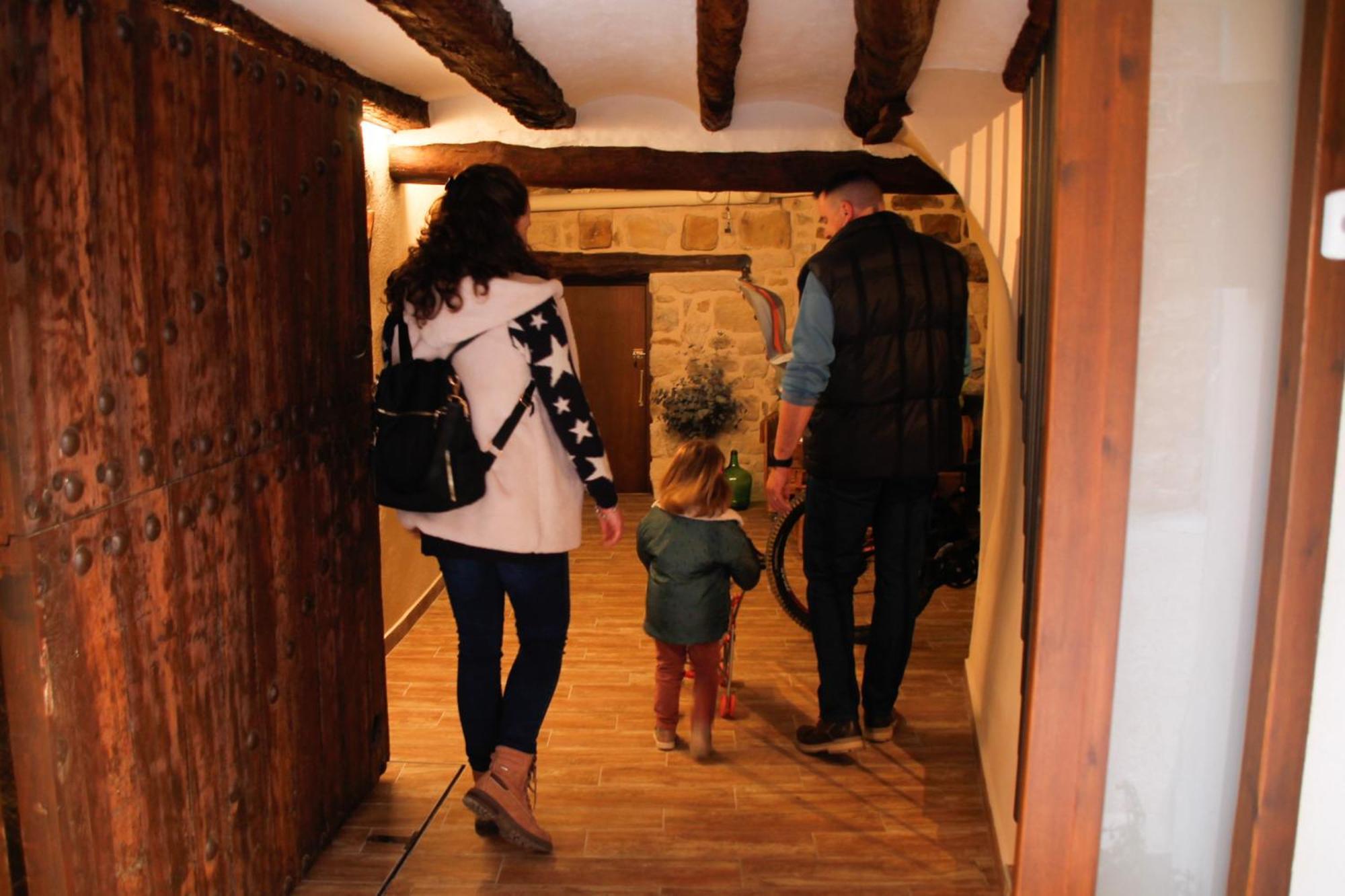 La Casa Del Castell Villa ออร์ตา เด ซาน ฮวน ภายนอก รูปภาพ