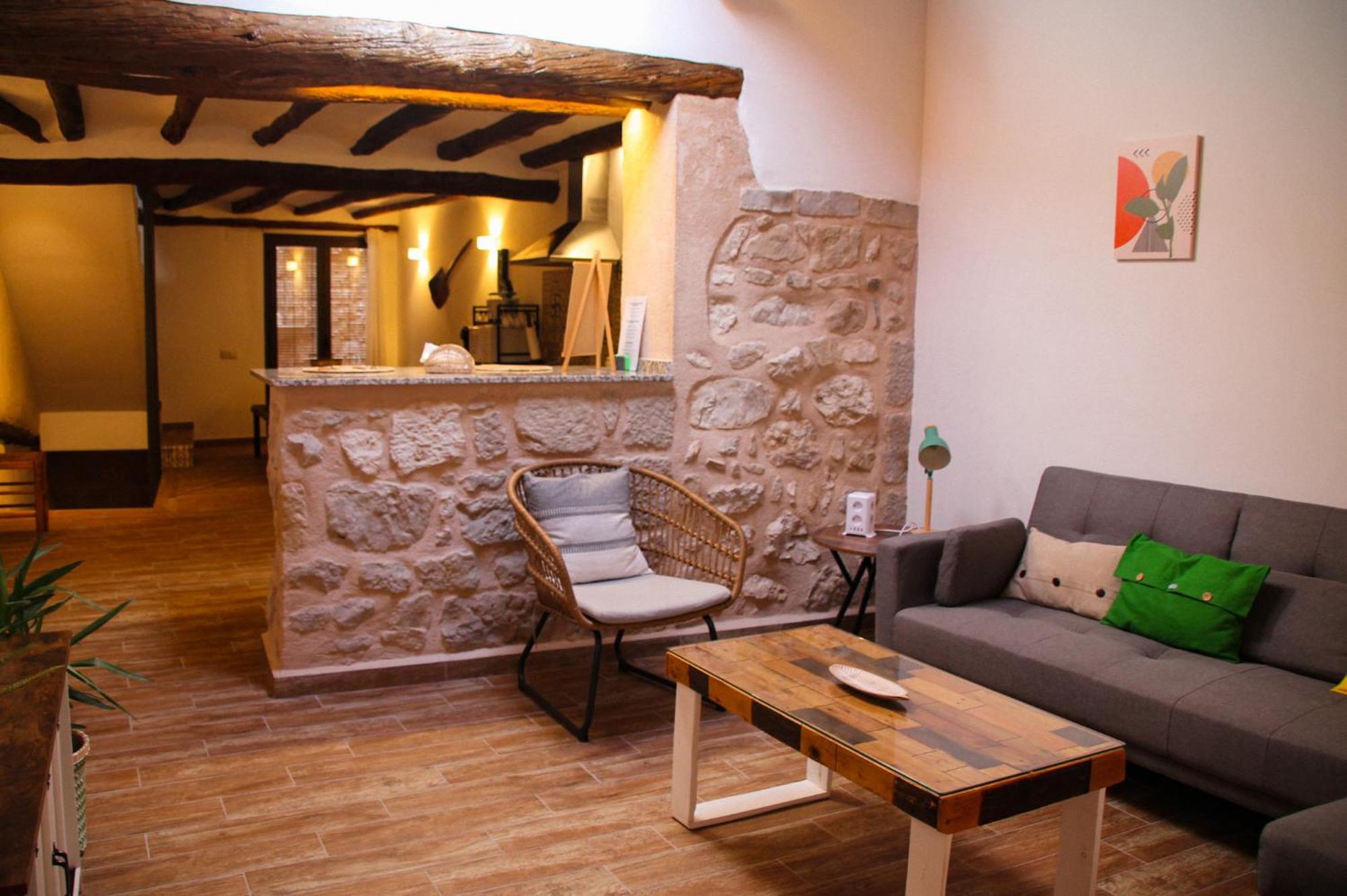 La Casa Del Castell Villa ออร์ตา เด ซาน ฮวน ภายนอก รูปภาพ